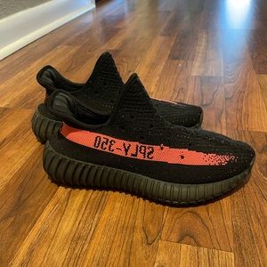Yeezy 350 v2